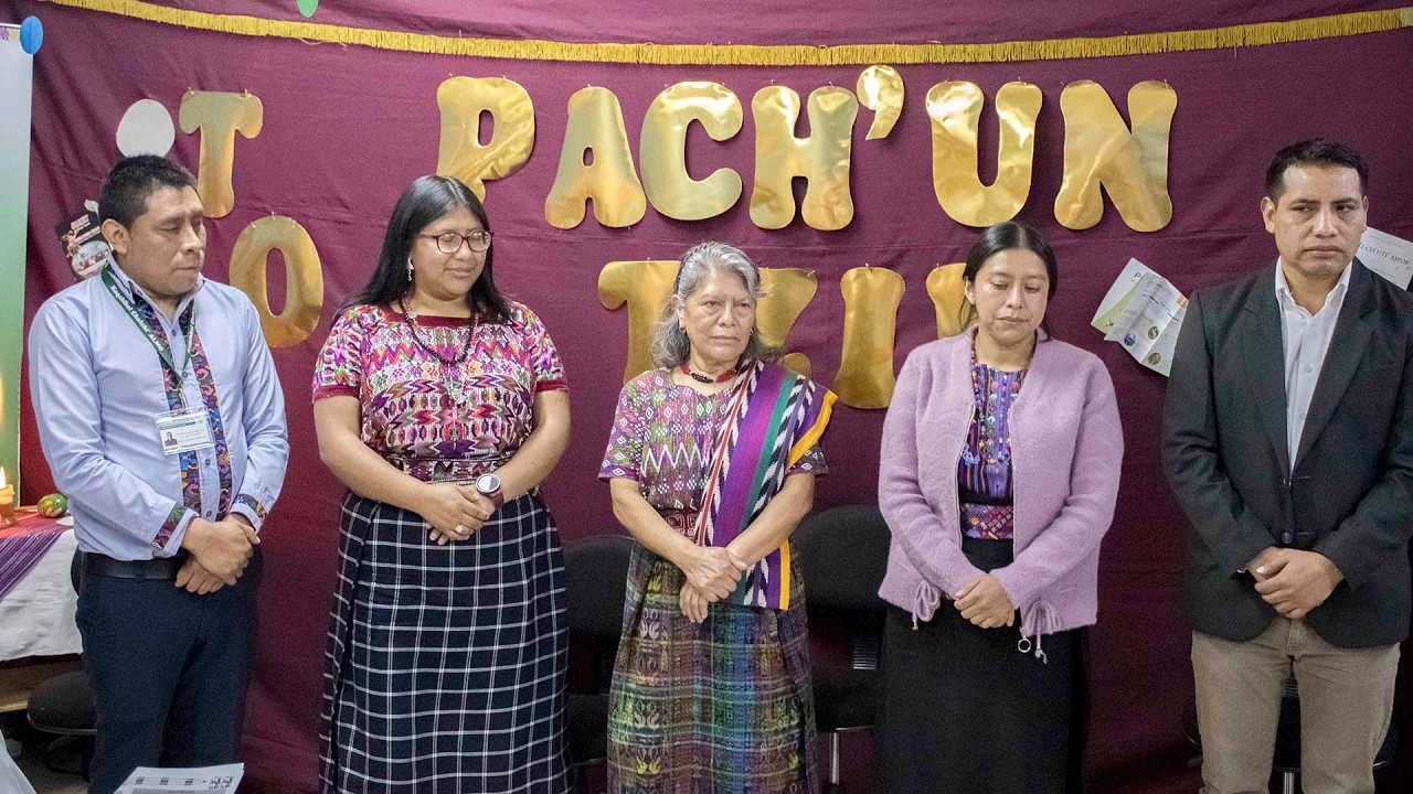 Kaqchikel Ulanïk, Tqanimaq'ijun ruq'ij ri qach'ab'äl | Festival Literario