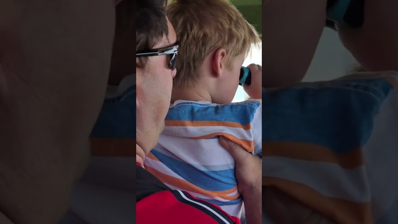 исследует вверх @beckytucker1991