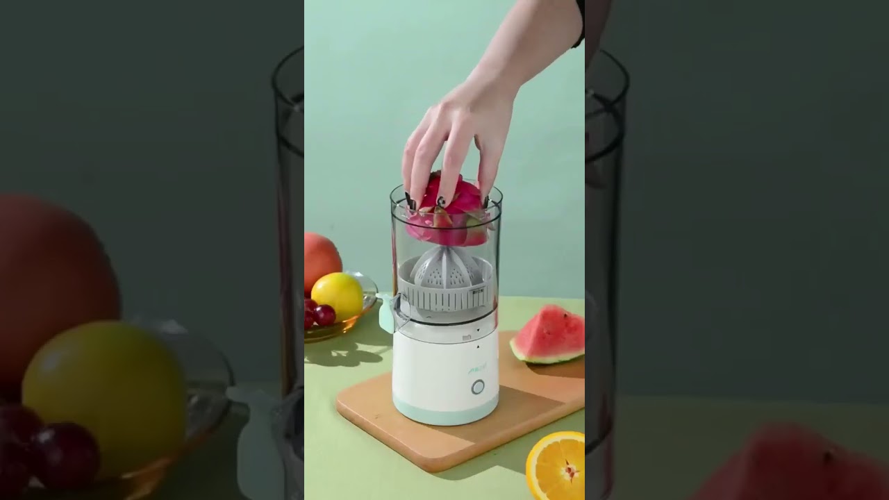 Electric Juicer Rechargeable Citrus Juicer Machine #viralgadgets #amazonfinds #homegadgets