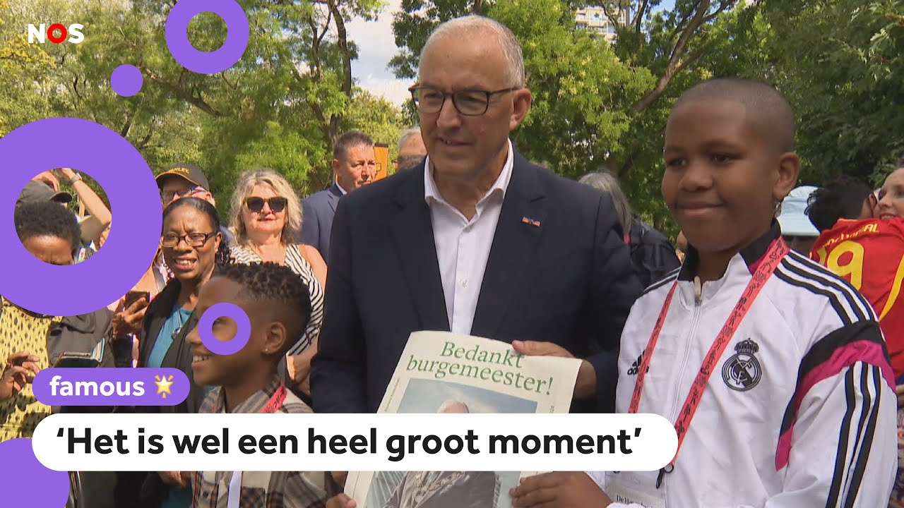 Kinderen nemen afscheid van burgemeester Aboutaleb