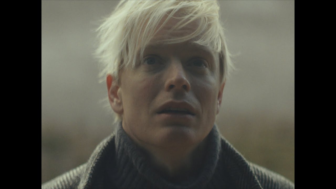 Freddie Fox reads Walter de la Mare's 