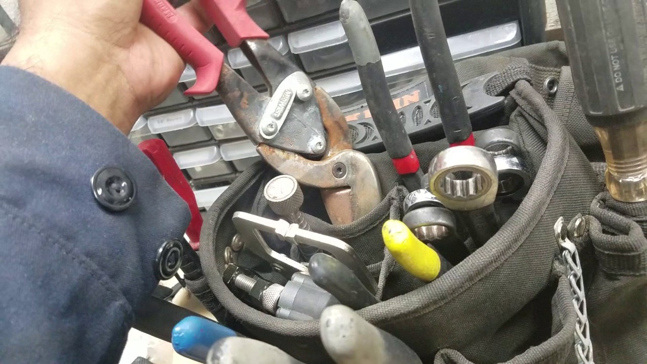 What's in my tool belt/ tool belt review sheet metal apprentice