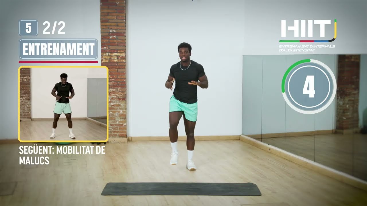 HIIT. Entrenament d'intervals d'alta intensitat. Cos complet