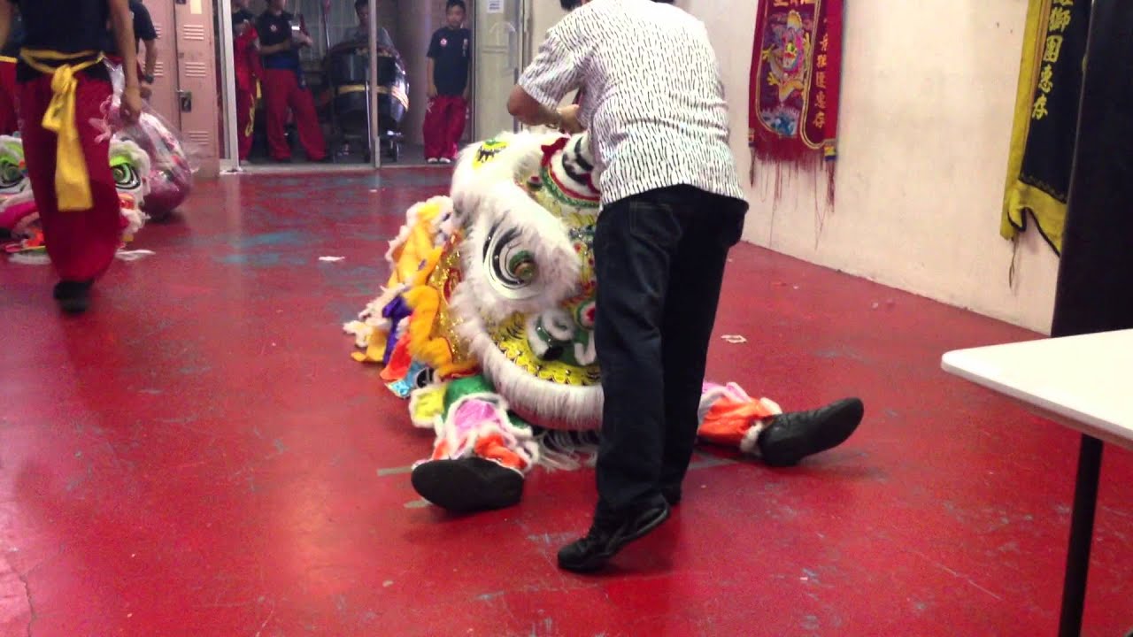 Yun Yee Tong CNY 2013 Eye Dotting