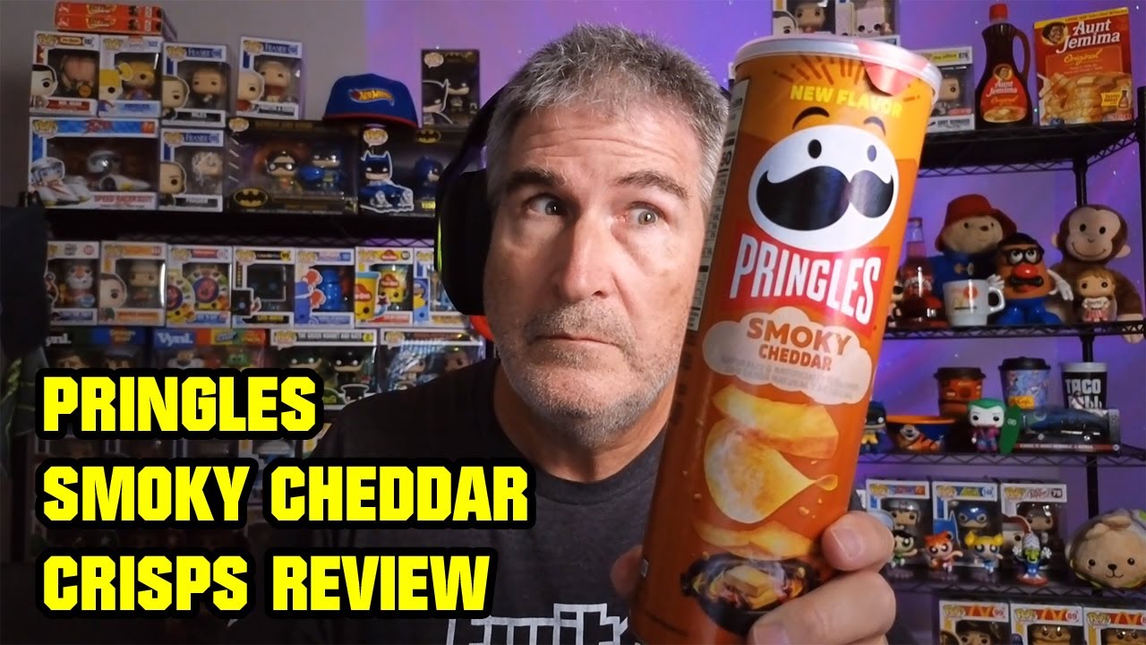 Trying *NEW* Smoky Cheddar Pringles Crisps. An Old Nerd Review 🤓😮