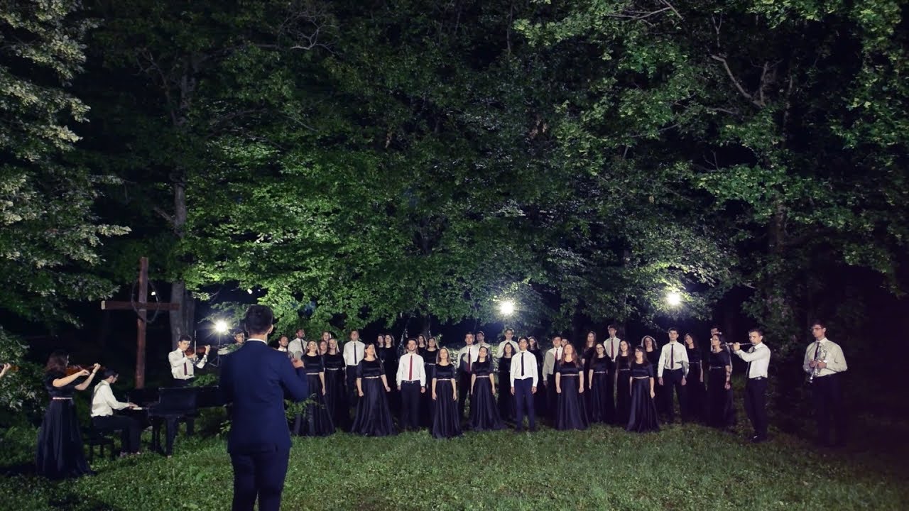 Corul si Orchestra Adventus - E Isus Hristos | Videoclip SperantaTV