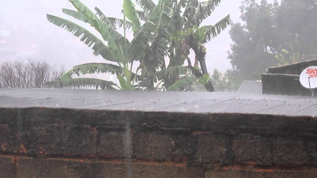 Chuva de granizo e raios em Belo Horizonte-29-12-2011