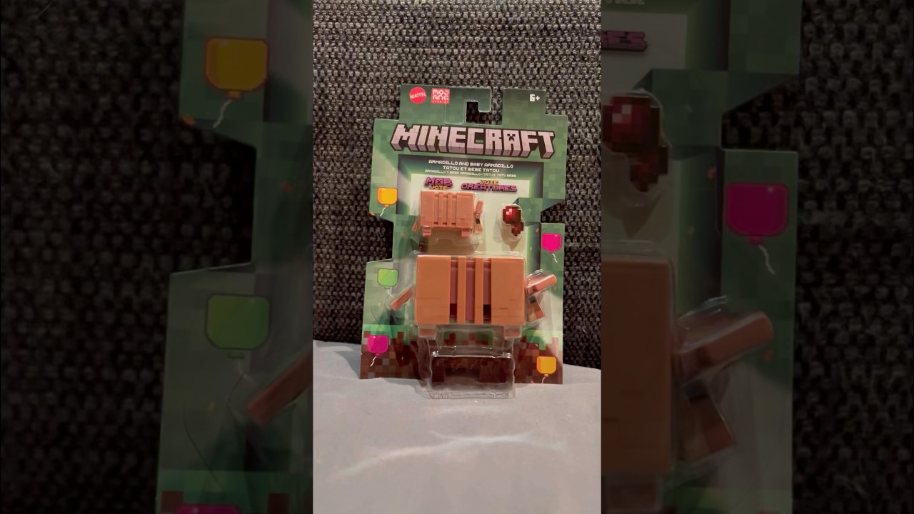 Распаковка фигурок броненосца и малыша-броненосца из Minecraft #minecraft #minecraftmovie #yt #sh...
