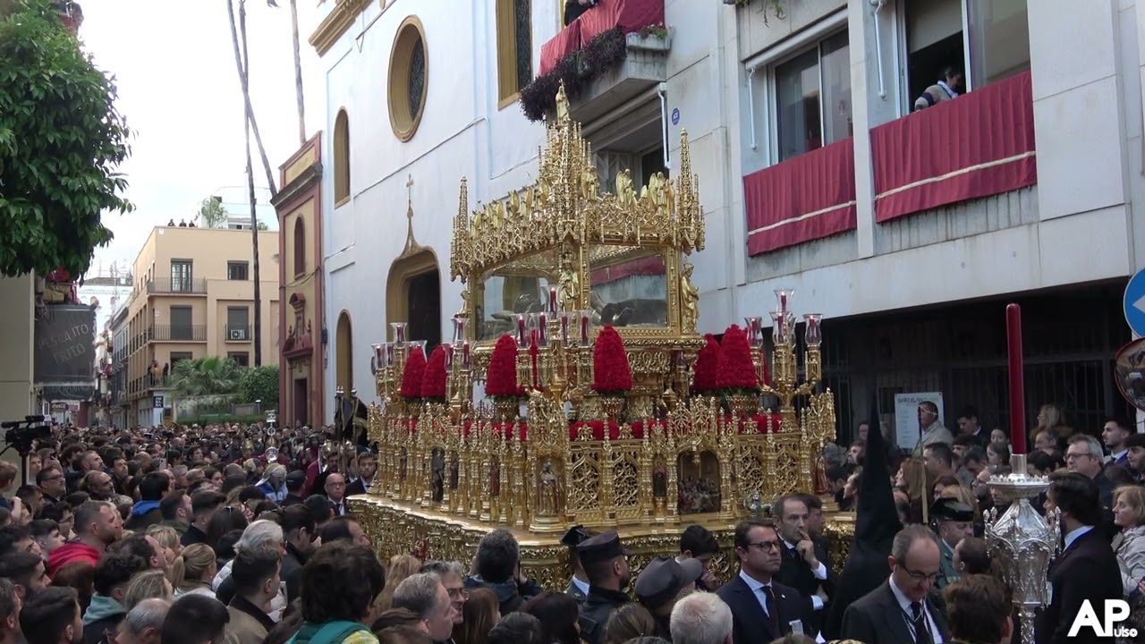 Salida completa del Santo Entierro | Semana Santa Sevilla 2024