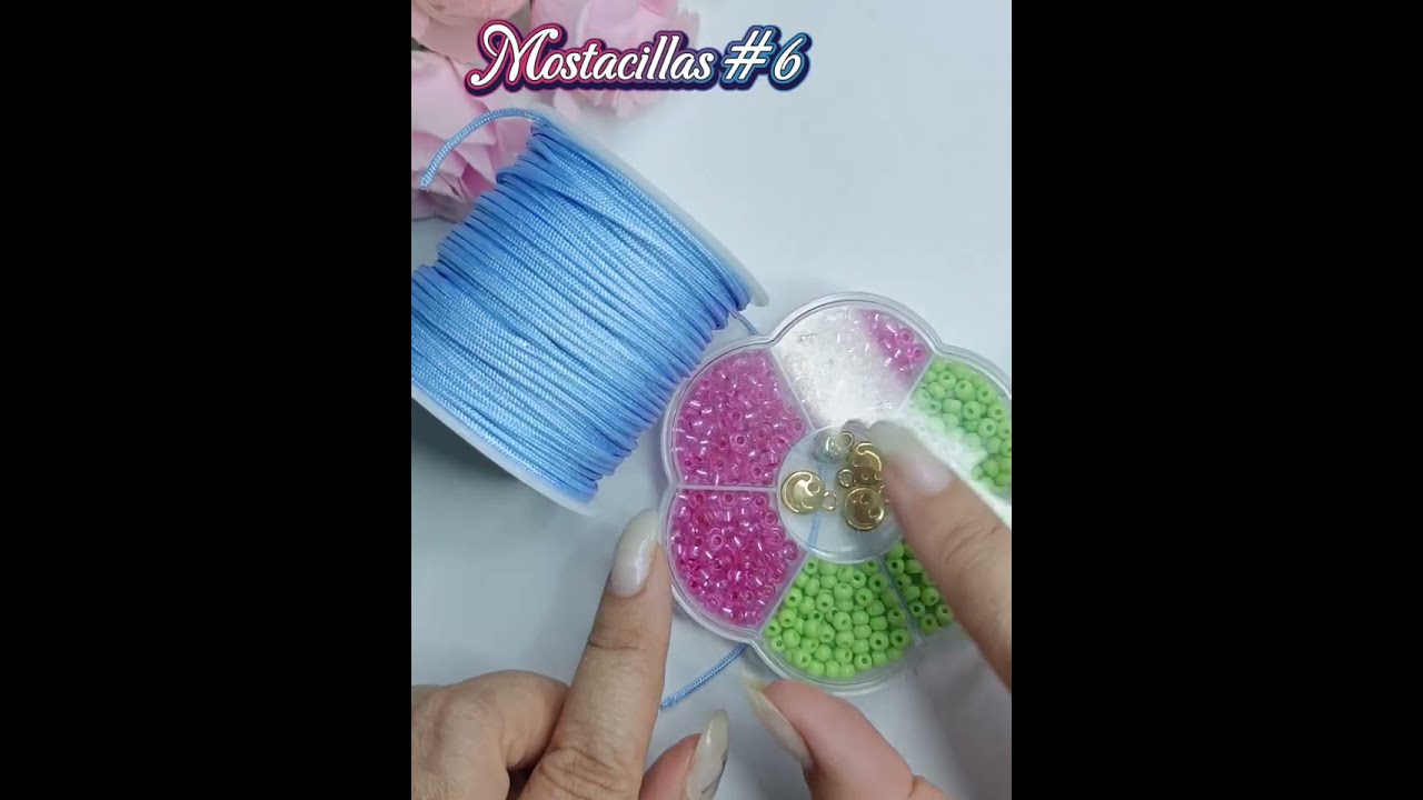 La pulsera más hermosa del canal: ✨ Flores de hilo coreano en color Celeste