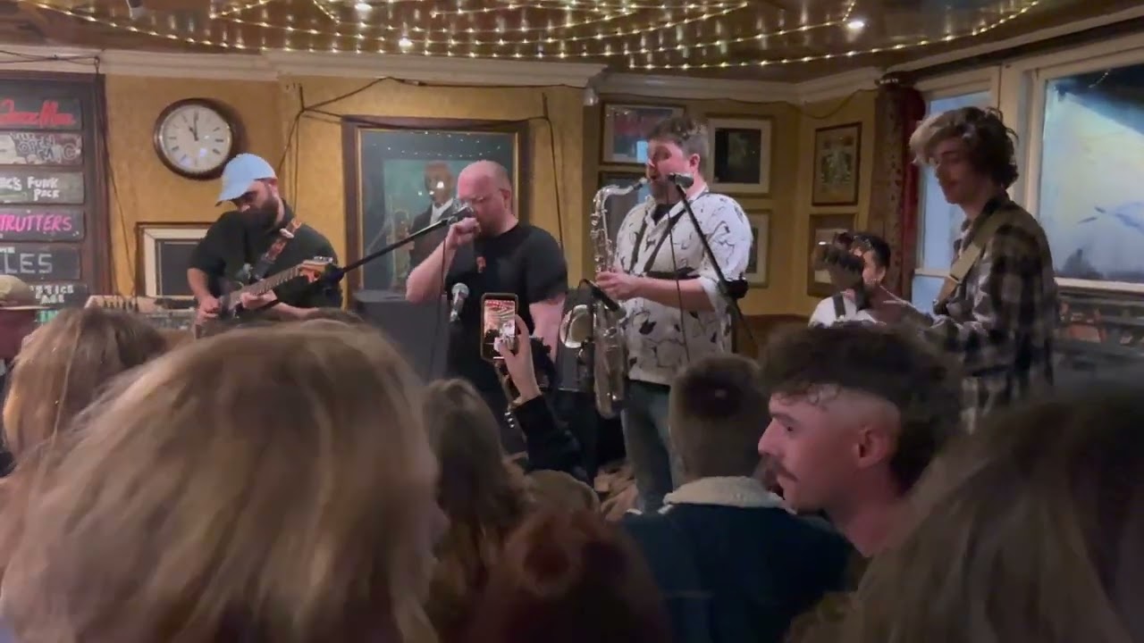 Pass the Peas - Live at the Old Duke Bristol