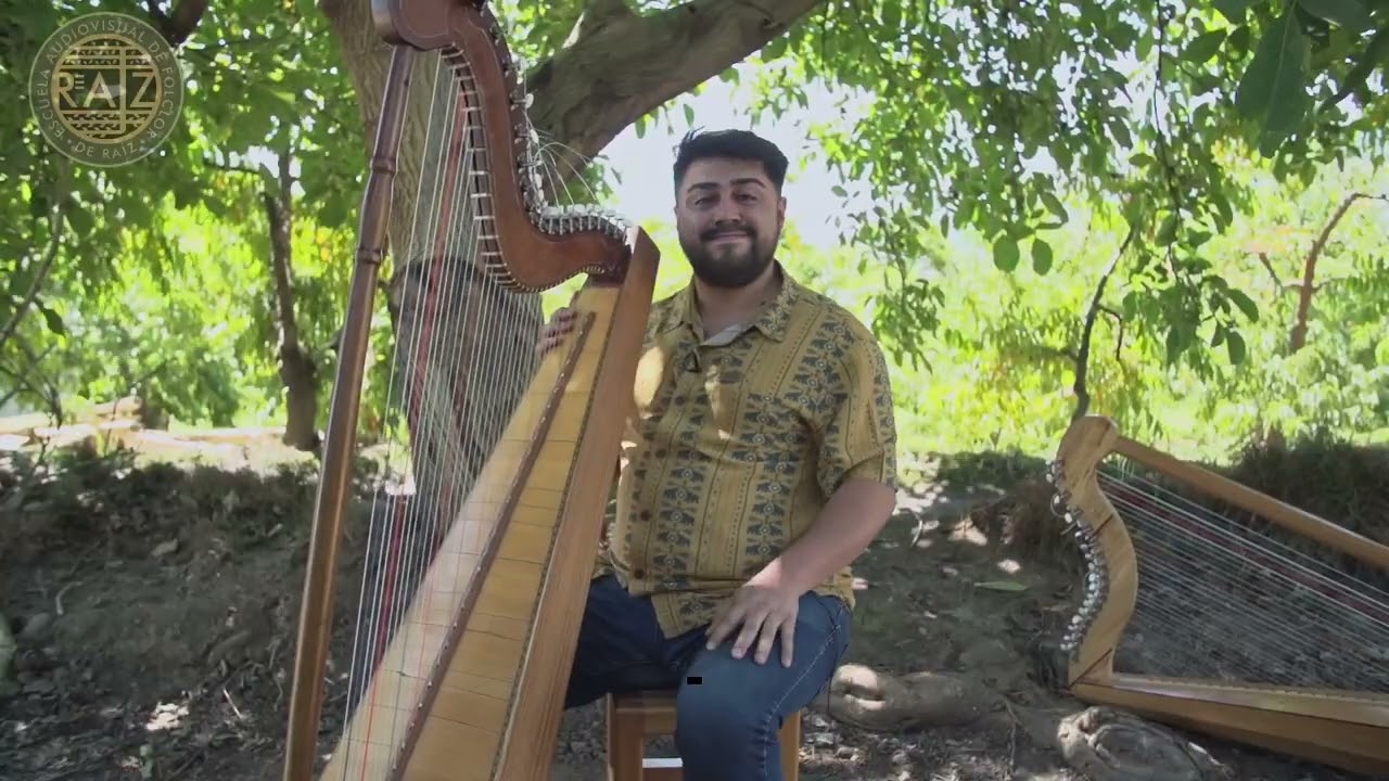 Canciones con Arpa chilena. Diego Barrera y Chabelita Fuentes. Escuela DE RAIZ.