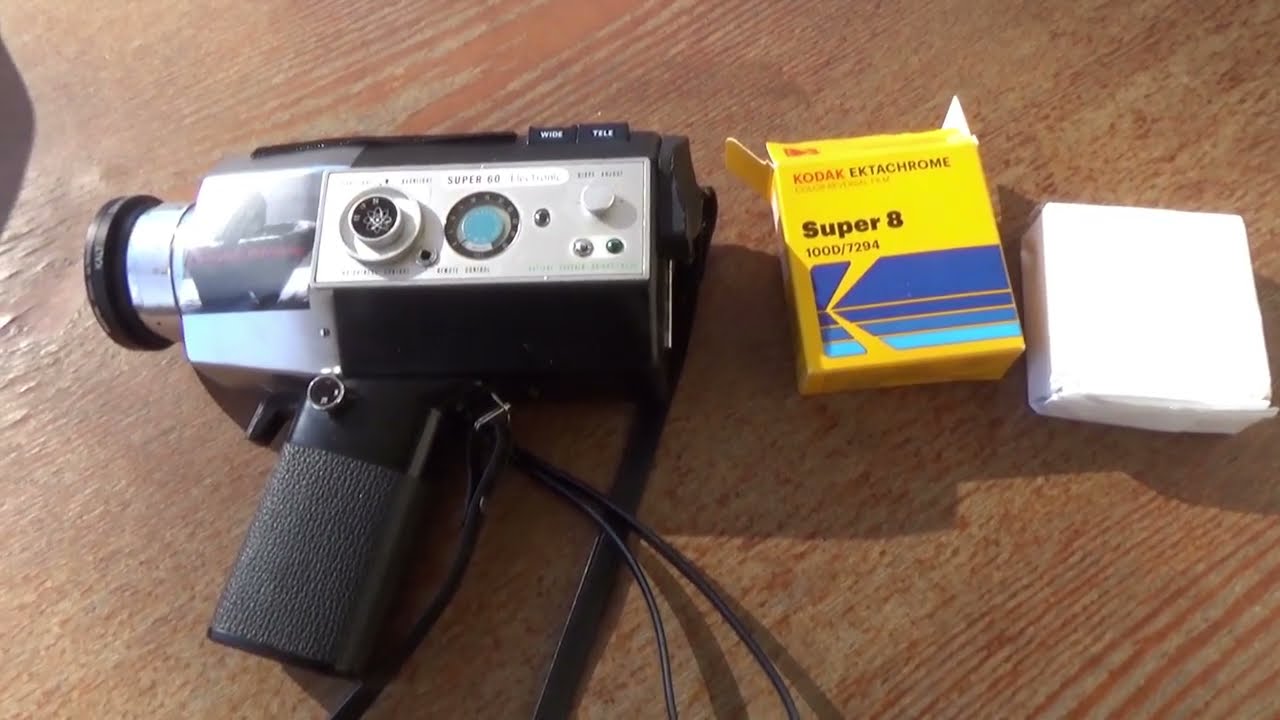 Loading a Yashica SU-60 E Super 8mm Film Camera (made in 1968) w/ Kodak's Super 8mm Ektachrome