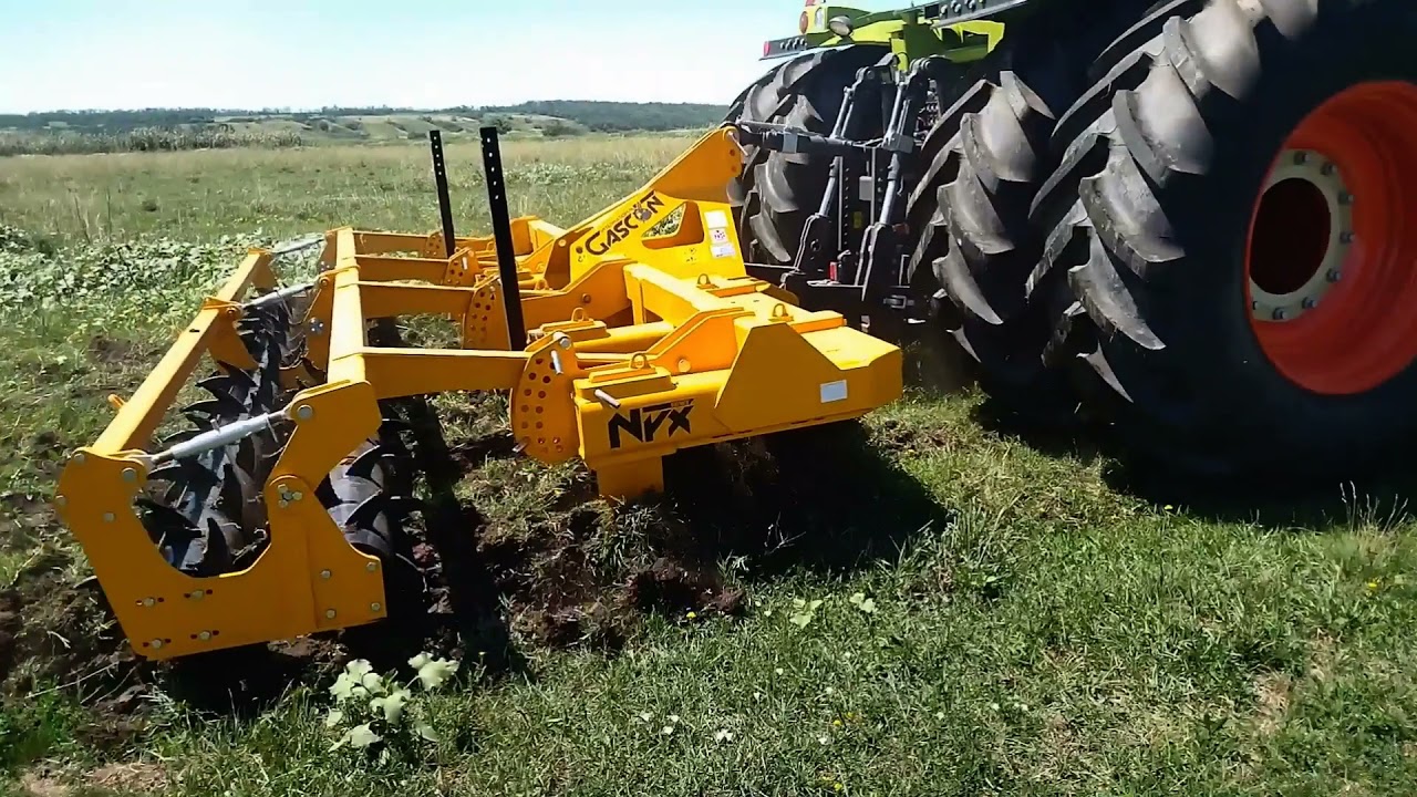 Глубокорыхлитель Gascon 5 метров с трактором CLAAS Xerion 5000