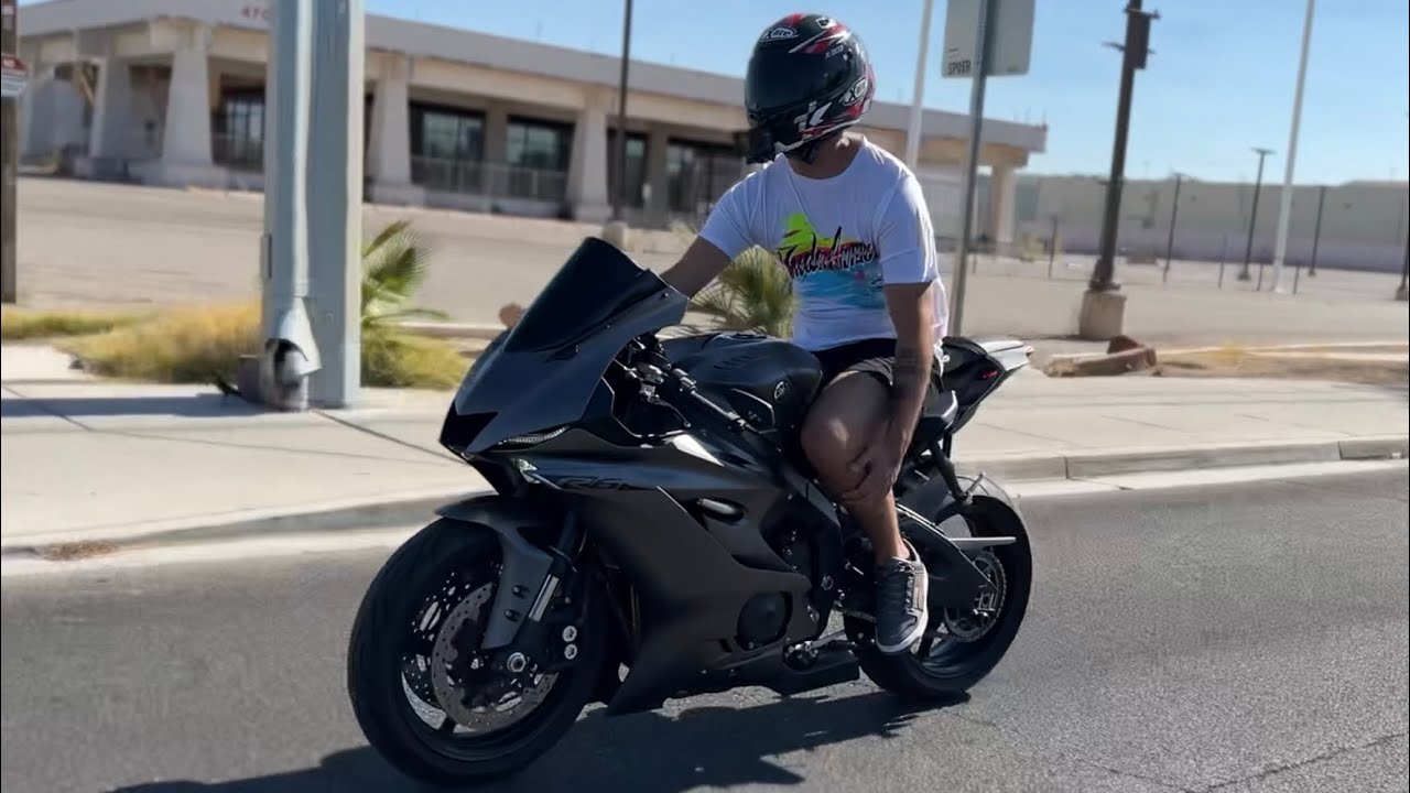 TIRANDO A MINHA MOTO NOVA DA CONCESSIONÁRIA NOS ESTADOS UNIDOS