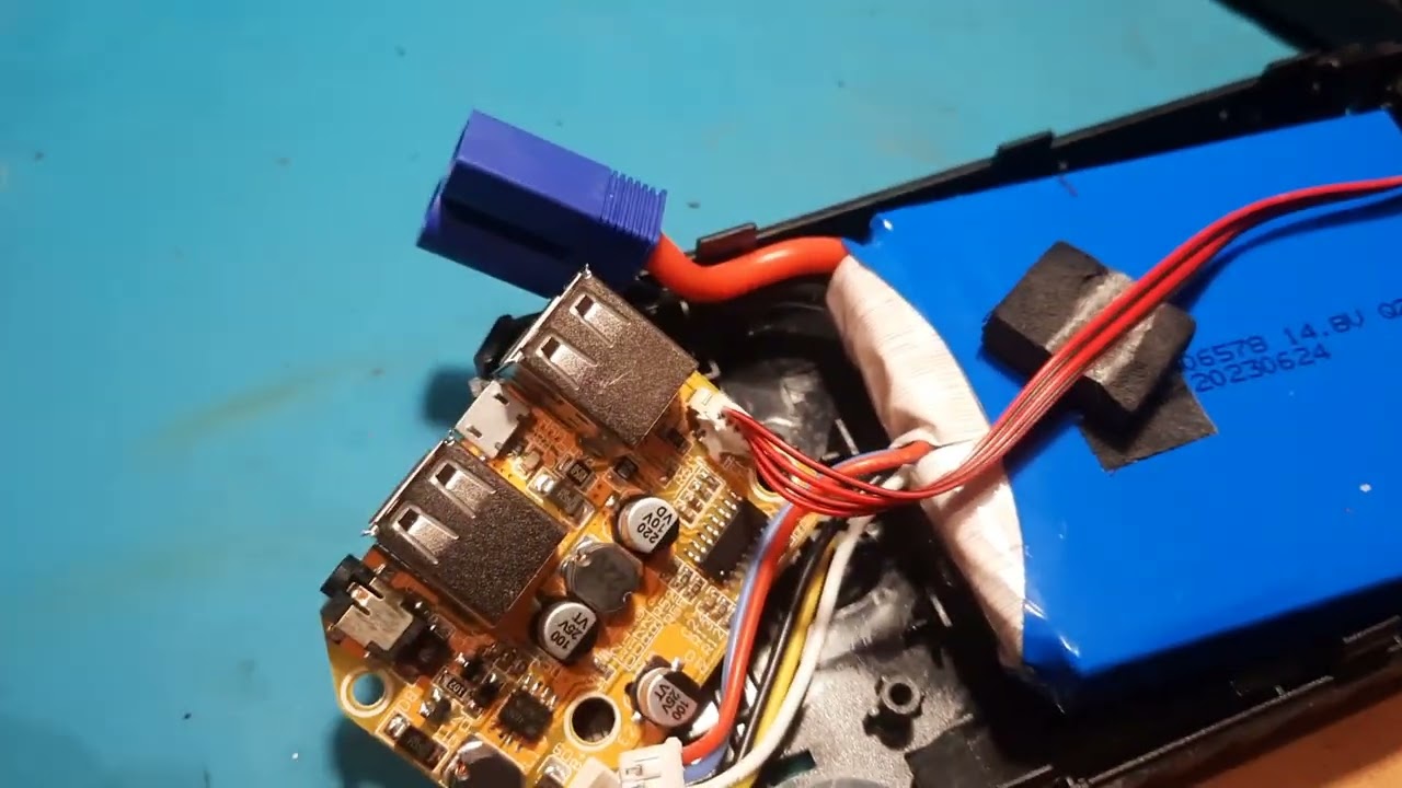 Пусковое зарядное устройство High Power Jump starter JX27.