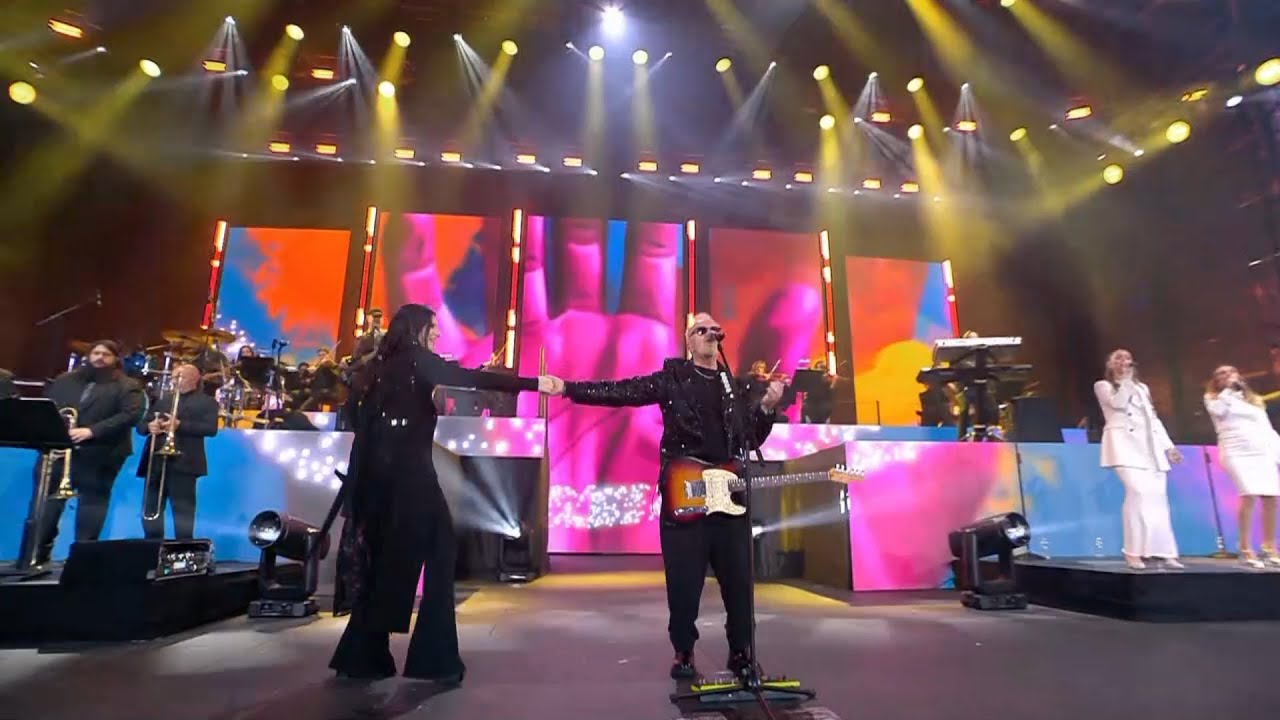 Umberto Tozzi, Laura Pausini - Gli Altri Siamo Noi (L'ultima Notte Rosa - The Final Tour)