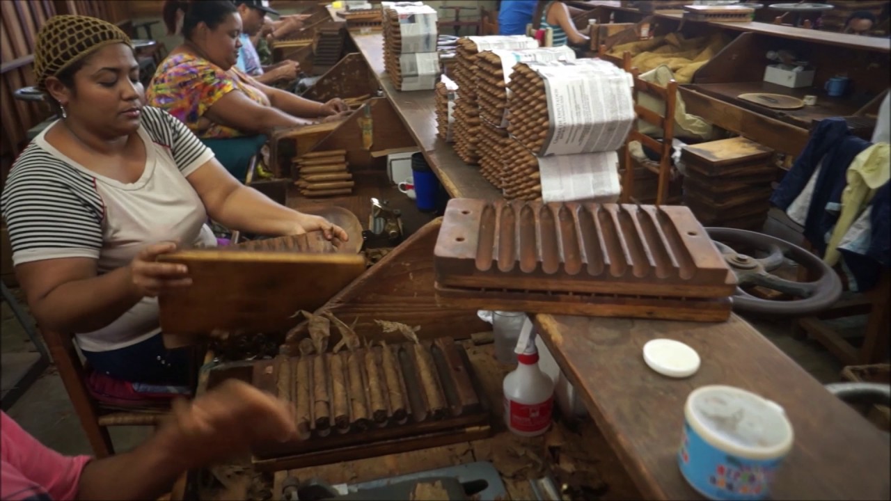 D R  Cigar Factory Tour 2016