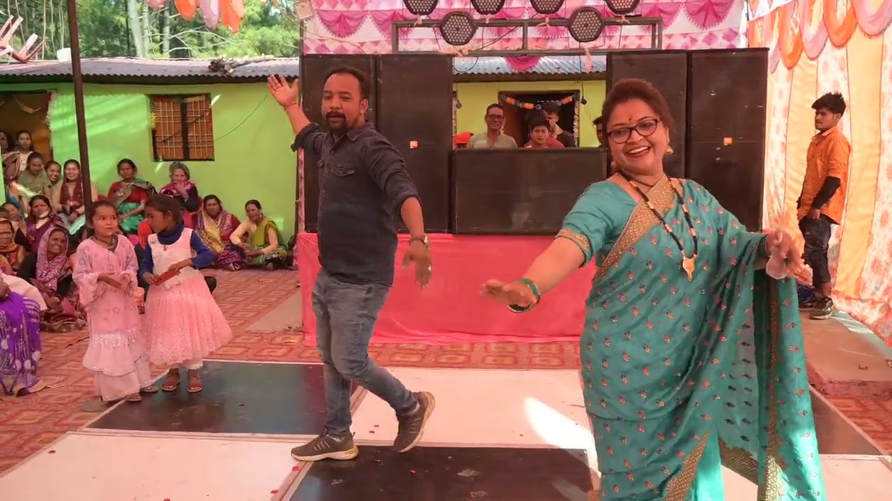 Mere Sar Pe Dupatta Mere Pyar Ka 4K Video  |Ab Tumhare Hawale Watan Saathiyo |Bhabi  ka best dance
