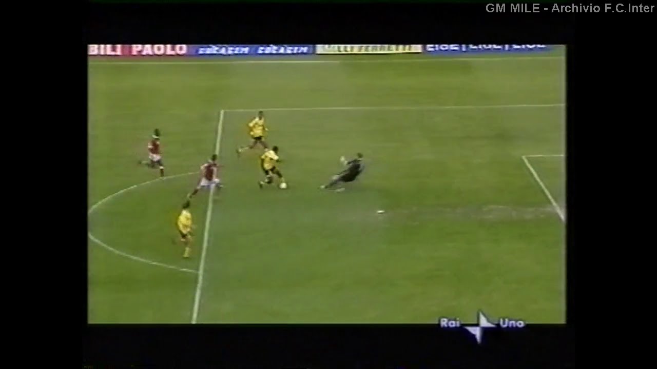 2003-04 (29^ - 11-04-2004) Perugia-INTER 2-3 Servizio 90°Minuto Rai1