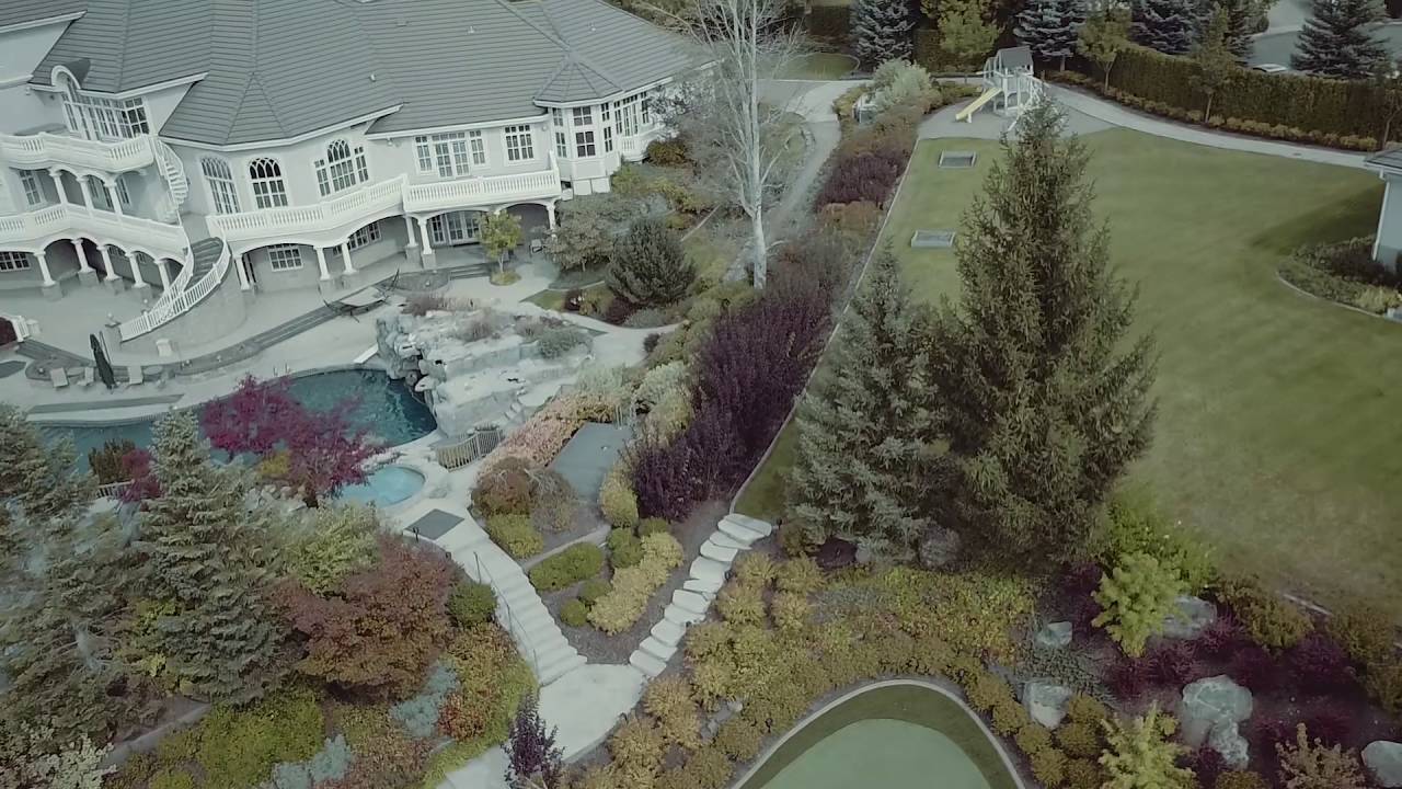 The River House: 216 Parkwood Place, Post Falls, ID