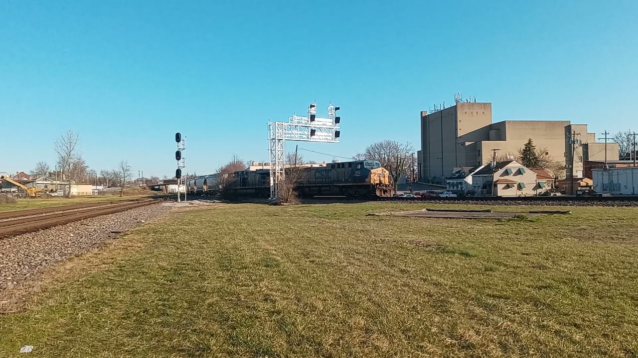 CSX Manifest Train Q316 at Covington KY 03/20/2021