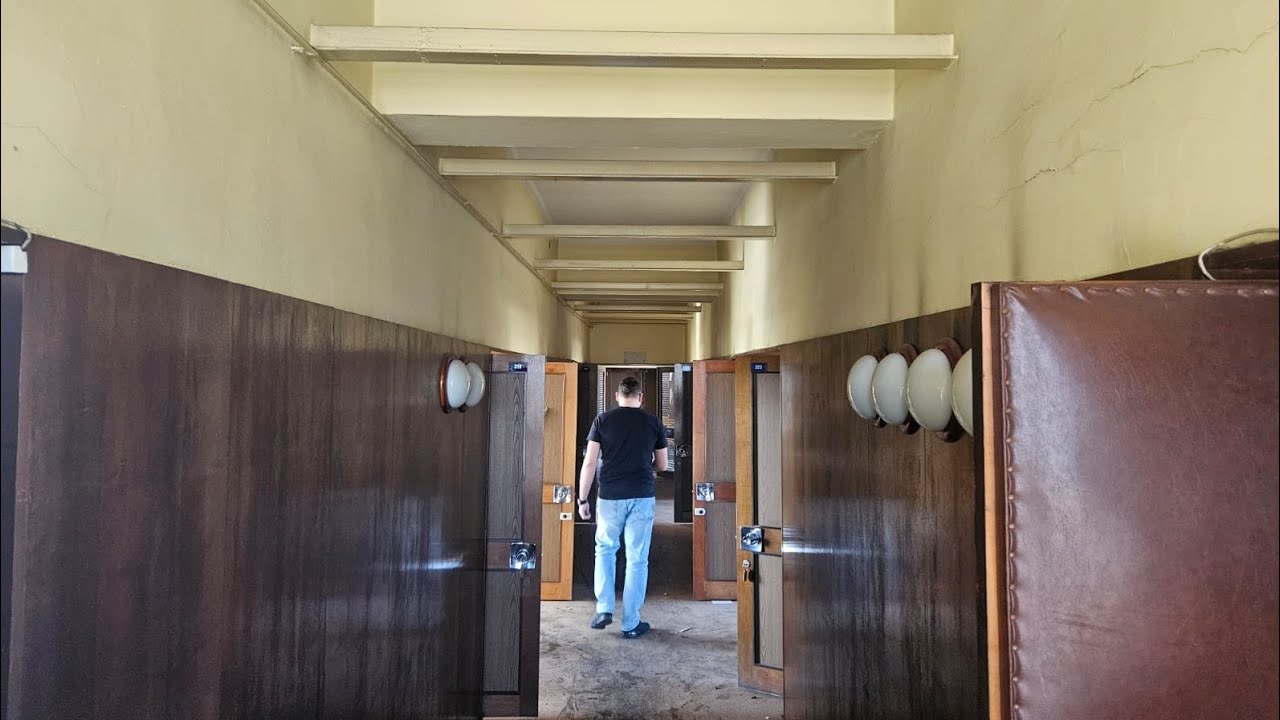 Opuszczony uniwersytet śląski # 164 @makiurbex3843 