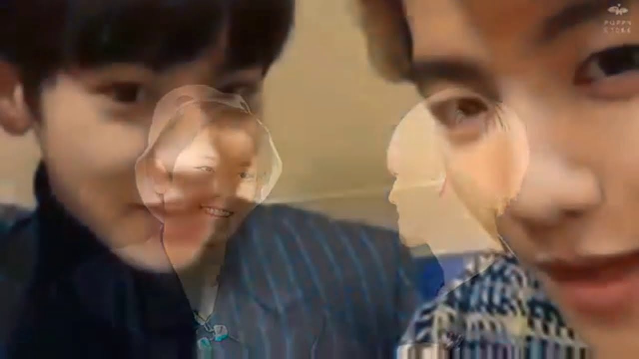 THE WAY CHANBAEK LOOKS AT EACH OTHER