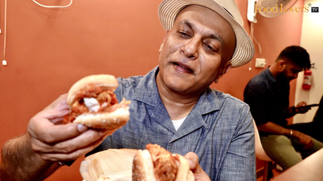 This Chicken Burger At This Tiny Eatery Was The Best!