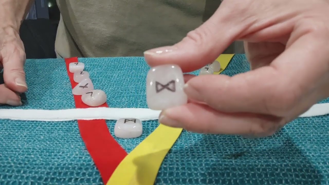 Divine #11 day - Ancestor Spread - Their Gifts & Advice #runes #spirituality 