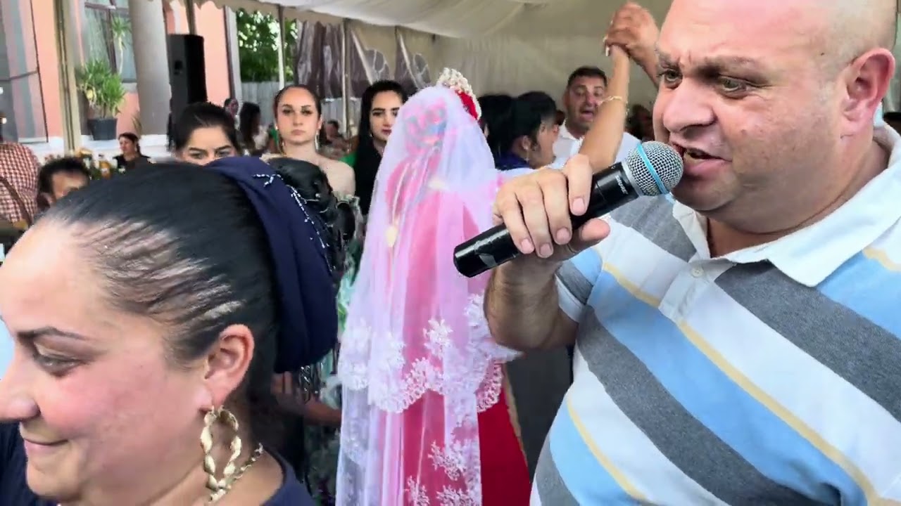 SANDU CIORBĂ CÂNTĂ LIVE PENTRU BUNICUȚA ZÂNA !