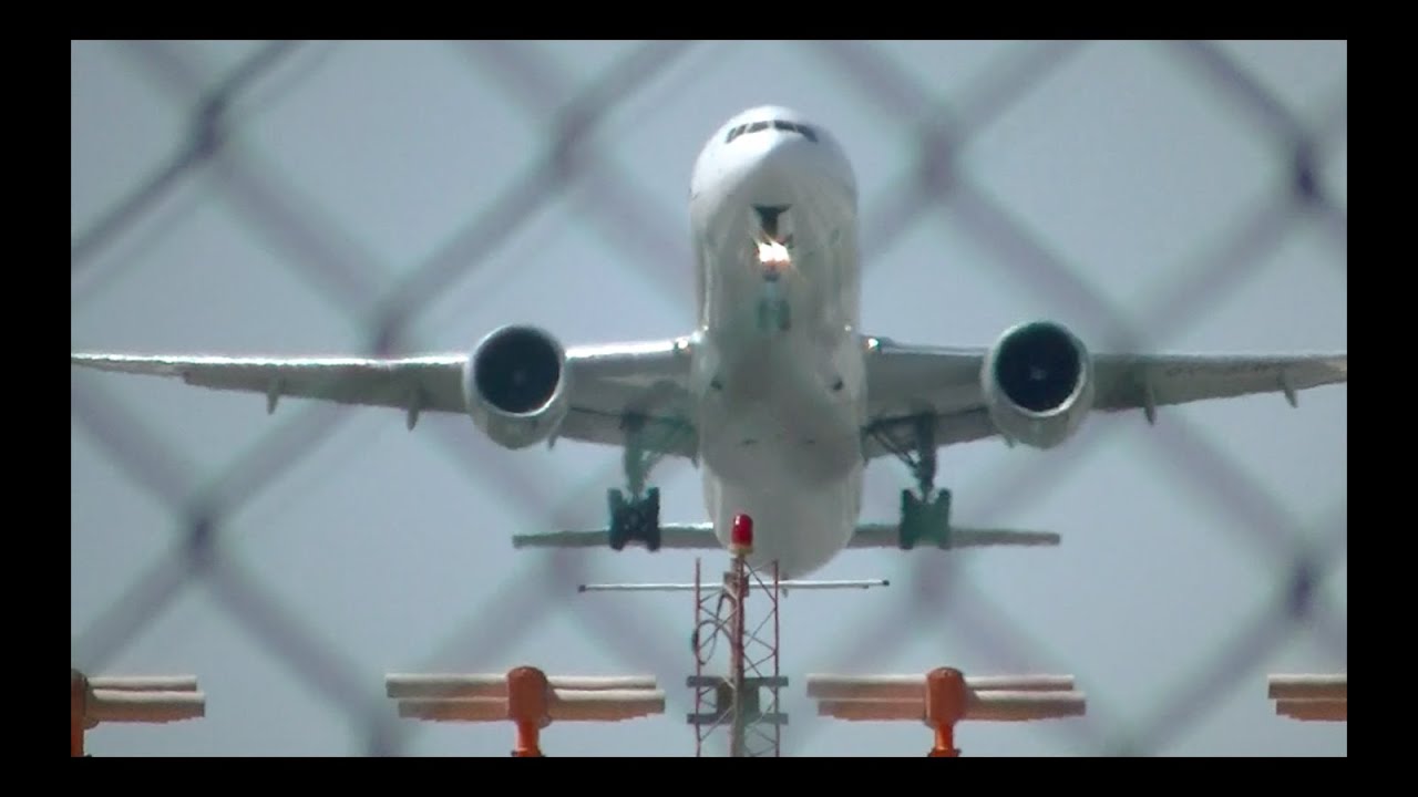 Barcelona spotting departures