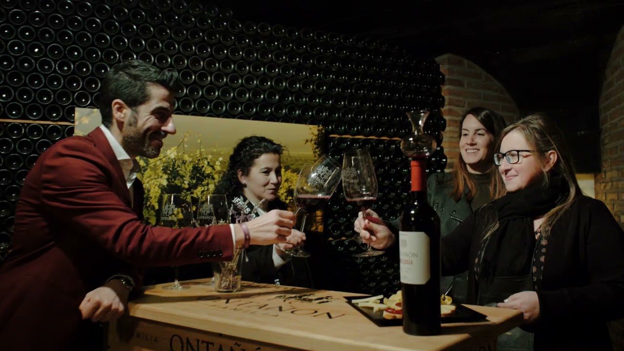 Un paseo por el Templo del Vino - Bodegas Onta&ntilde;&oacute;n - Enoturismo