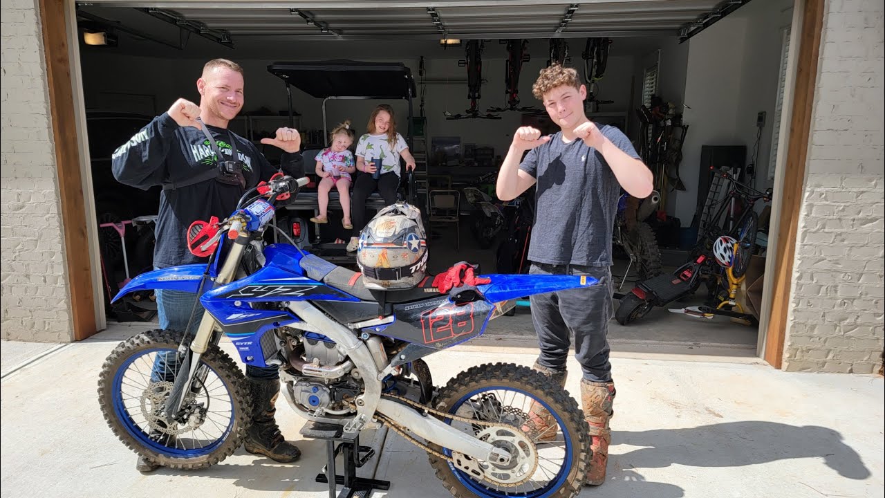 Гонки на мотоциклах по бездорожью! Отец против сына на Yamaha Yz250f. Погнали!