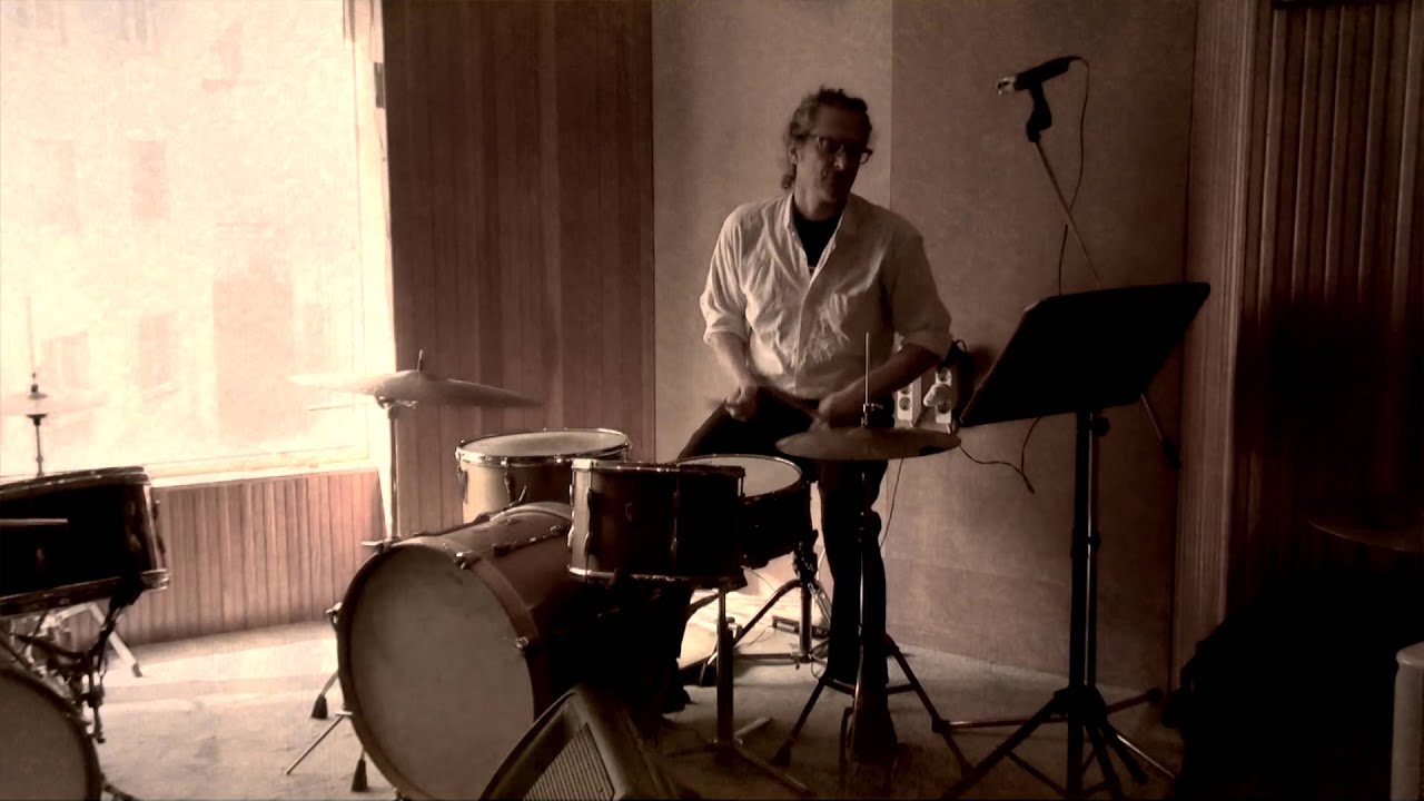 Dante Agostini Drums Methode: The Unrecorded Classic Solos #8 Dante Solo Vol.2, p.104-105