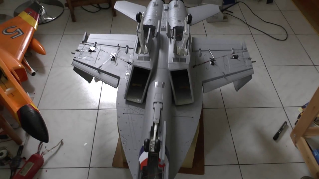 Bananahobby LX F/A-18 Super Hornet - Functions & Taxi Test