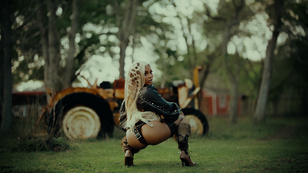 Lebra Jolie - Cowgirl (Official Music Video)