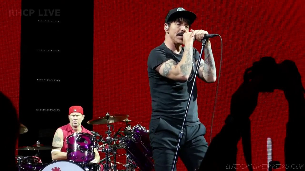 Red Hot Chili Peppers - Intro jam + Around The World - Phily [Multi-Cam] (SBD audio) *Amazing intro*