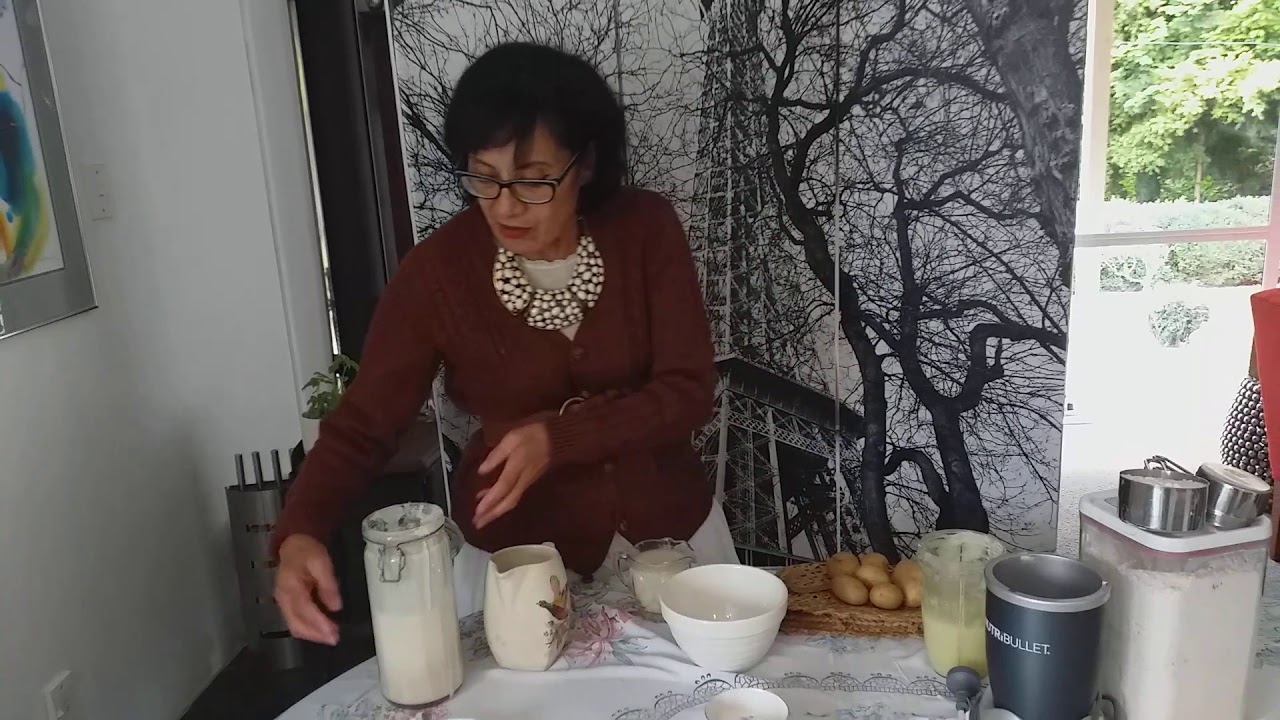 Making Rēwena bread bug