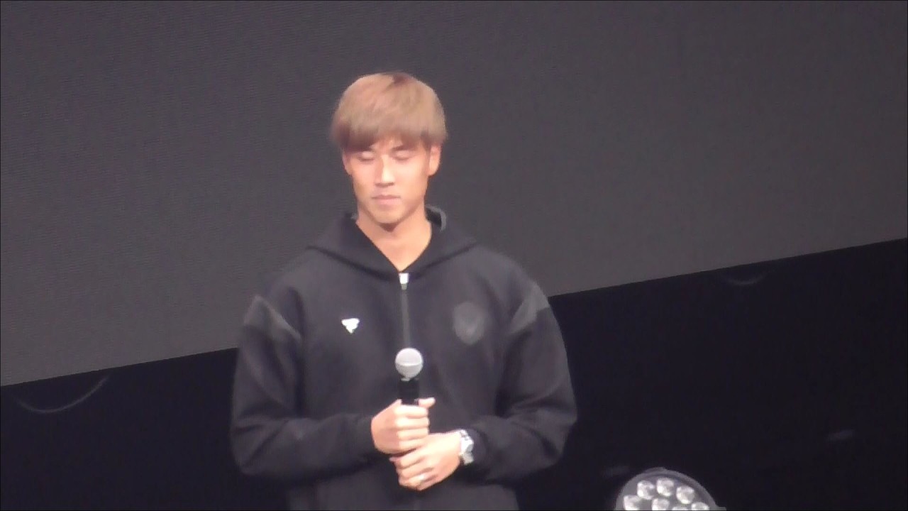 試合前、ゲストの新井 一耀　広島と神戸などについて語る　Ⅴ・ファーレン長崎VSヴィッセル神戸　ハピネスアリーナ　V-MAX　長崎スタジアムシティ２０２６０２１３