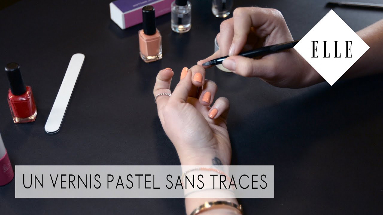 Comment appliquer un vernis pastel sans faire de traces ?┃ELLE Manucure