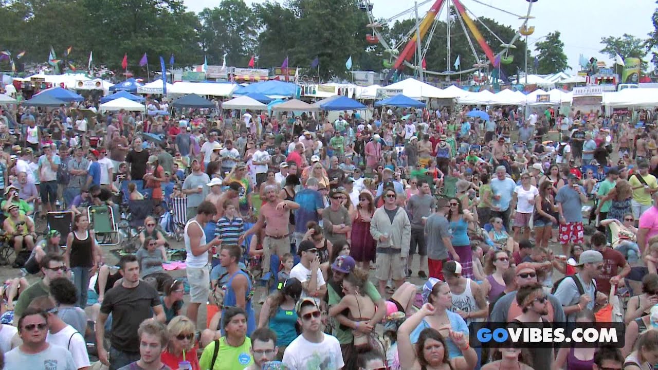 Blues Traveler performs 