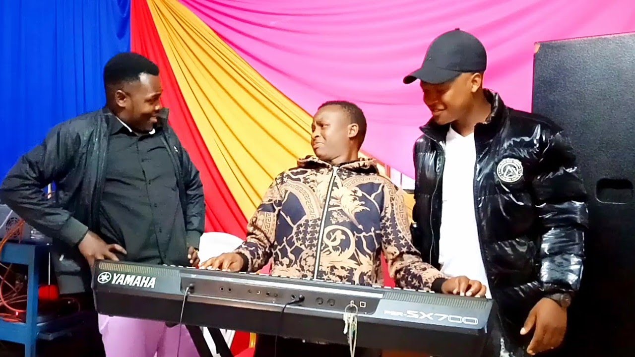 LEAD SAXOPHONE CHALLENGE GONE WRONG...WATCH TILL THE END