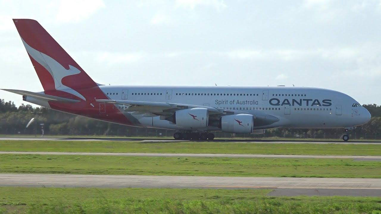 Qantas Airbus A380-842 [VH-OQC] | Takeoff at Brisbane Airport