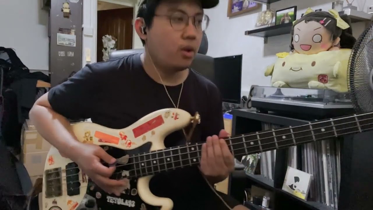 Jungbluth - Looks Like Freedom (Bass Cover)