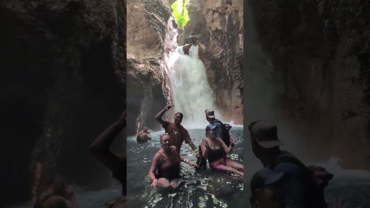 cool waterfall in Costa Rica at Rio Celeste y Los Te&ntilde;ideros