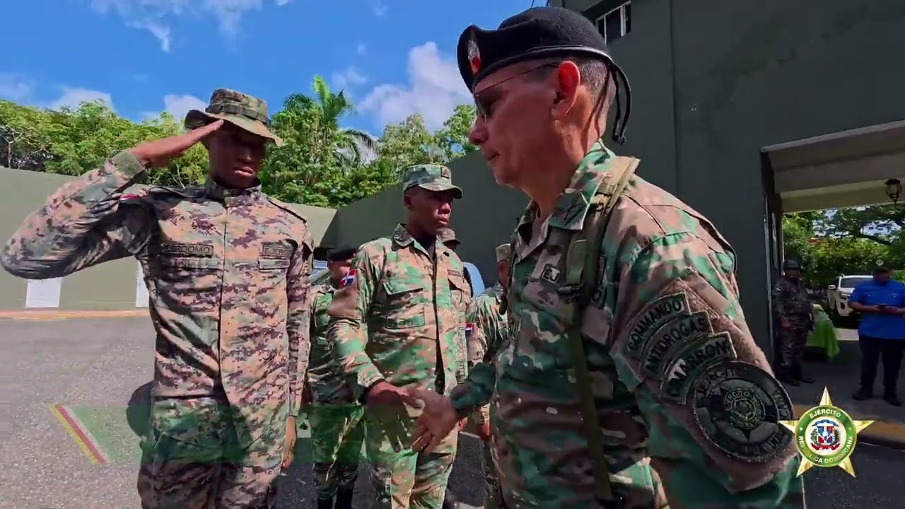 Comandante del Ejército recorre unidades de la Segunda, Sexta y Séptima brigadas de infantería.