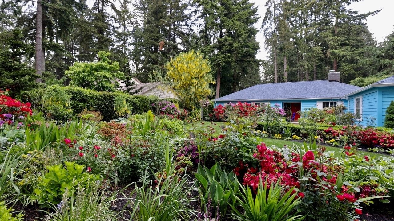 The Most Colorful Garden Tour! 🤯🌿 Meet The Gardener Series: Sheri and Allen