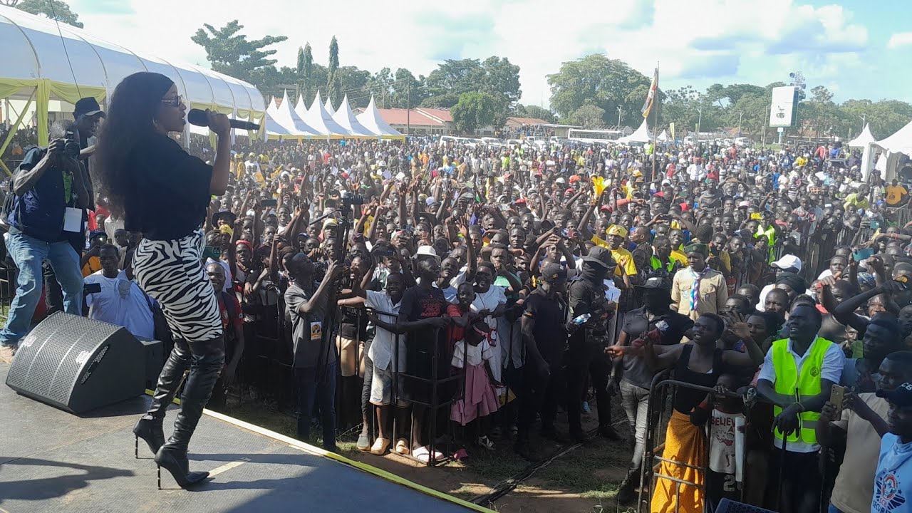 Vinka Sets Soroti City on Fire with Unmatchable Performance!