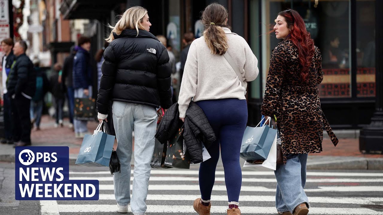 Consumers still feel inflation’s squeeze as holiday shopping season begins